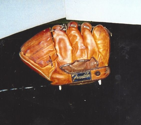 C. 1950's Bobby Thomson (NY Giants) Right Handed Fitting Glove