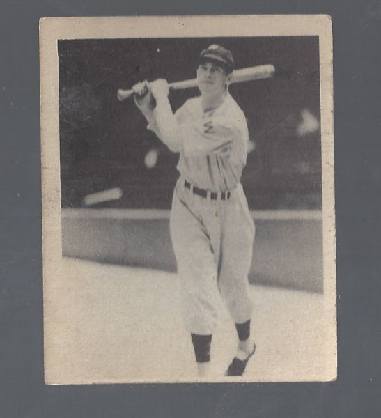 1939 Cecil Travis (Washington Senators) Play Ball Baseball Card