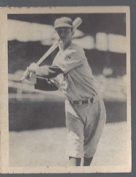 1939 Goody Rosen (Brooklyn Dodgers) Play Ball Baseball Card