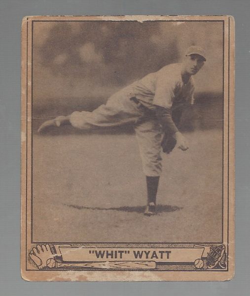 1940 Whitlow Wyatt Playball Baseball Card