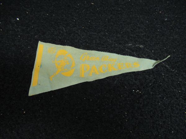 1960's Green Bay Packers (NFL) Smaller Size Felt Pennant