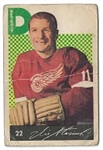 1962 - 63 Vic Stasiuk (Detroit Redwings) Parkhurst Hockey Card