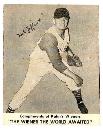 1958 Hal Jeffcoat Kahn's Wieners Baseball Card
