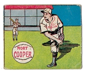 1943 MP & Co. R302 - Mort Cooper (St. Louis Cardinals) - Baseball Card