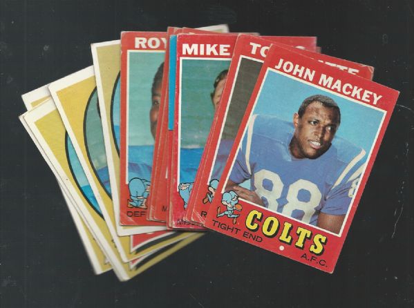 1970 - 71 Baltimore Colts (NFL) Lot of (16) Cards