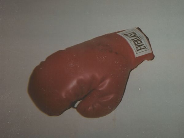 Ken Norton, Sr. Autographed Everlast Boxing Glove