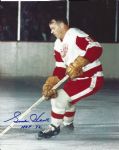 Gordie Howe (Detroit Red Wings) Autographed 8" x 10" Photo