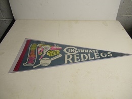 1961 Cincinnati Reds (NL Pennant Winners) Plush Scroll Pennant 
