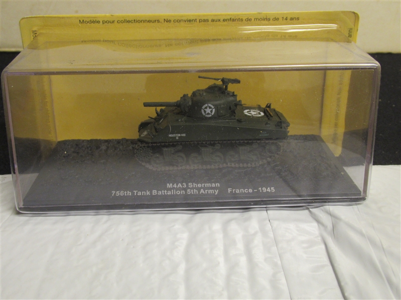 Eaglemoss Ltd. 1945 Sherman Tank - France WWII - Die Cast Military Vehicle