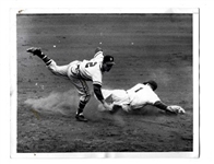 1950 Pee Wee Reese (Brooklyn Dodgers) Wire Photo - 9/29/50