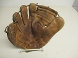 C. 1950's/60's Luis Aparicio (HOF) Wilson Baseball Glove