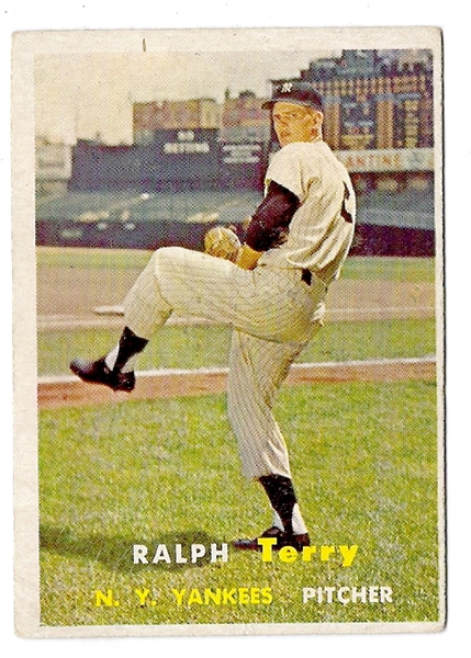 1957 Ralph Terry (NY Yankees) Topps Baseball Card