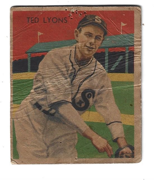 1935 Diamond Stars Ted Lyons (HOF) Baseball Card