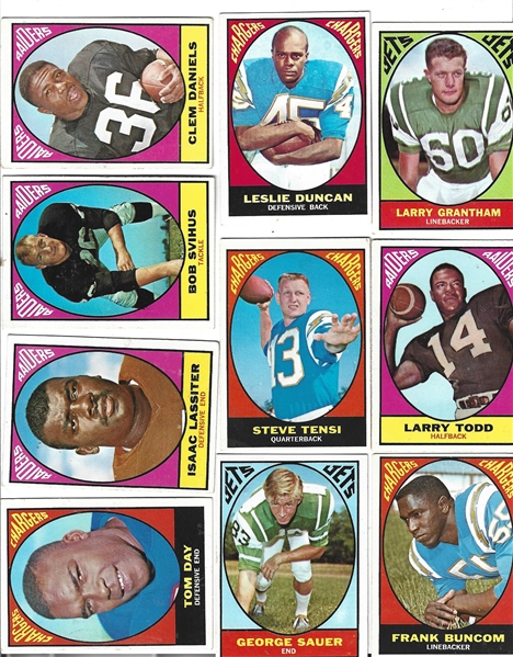 1967 Topps Football Lot of (19) Cards with (1) Hall of Famer 