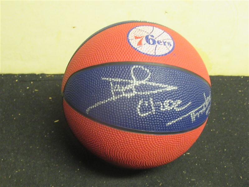 Darryl Dawkins (Philadelphia 76'ers) Autographed Mini Basketball