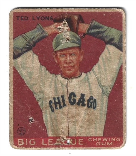 1933 Ted Lyons (HOF) Goudey Baseball Card