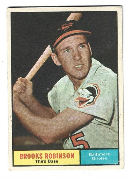 1961 Brooks Robinson (HOF) Topps Baseball Card 